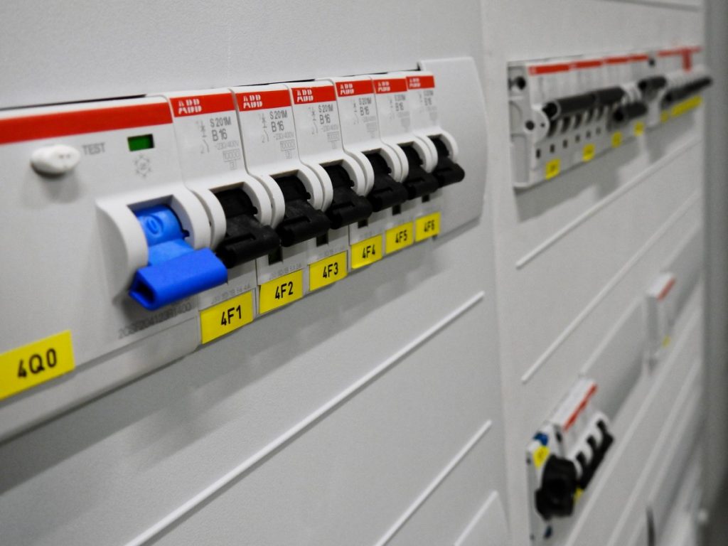 3 bons gestes à adopter en cas de coupure d'électricité